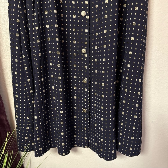 #677 Jordana Vintage black/gold button down A-line skirt size medium - Picture 3 of 9